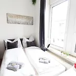 Downtown - Im Herzen Von & Komfortable Boxspringbetten