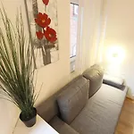 Hotel Downtown - Im Herzen Von & Komfortable Boxspringbetten