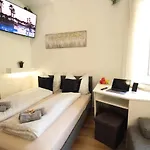 Downtown - Im Herzen Von & Komfortable Boxspringbetten *