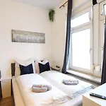 Downtown - Im Herzen Von & Komfortable Boxspringbetten *