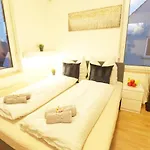 Downtown - Im Herzen Von & Komfortable Boxspringbetten Hotel Ulm