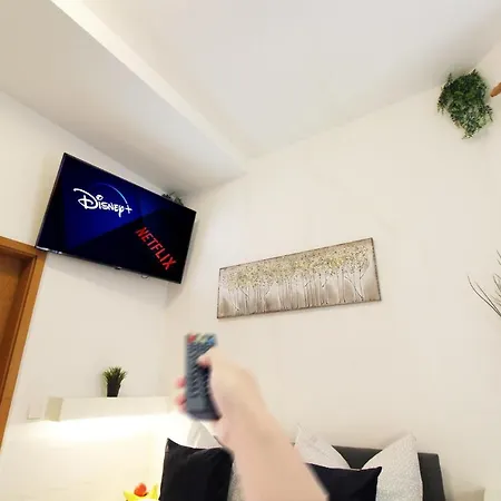 Downtown - Im Herzen Von Ulm&komfortable Boxspringbetten Hotel *