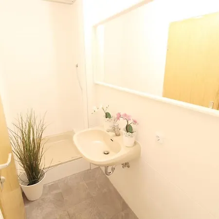 Downtown - Im Herzen Von Ulm&komfortable Boxspringbetten Hotel