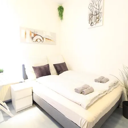 Hotell Downtown - Im Herzen Von & Komfortable Boxspringbetten Ulm