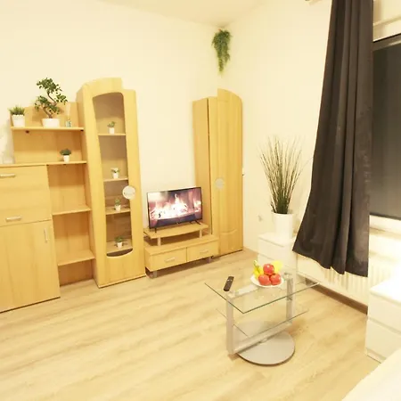 Downtown - Im Herzen Von & Komfortable Boxspringbetten Hotell *