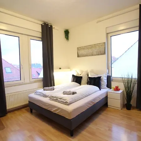 ホテル Downtown - Im Herzen Von & Komfortable Boxspringbetten *