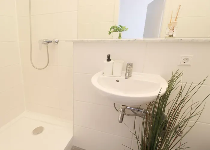 Downtown - Im Herzen Von & Komfortable Boxspringbetten *